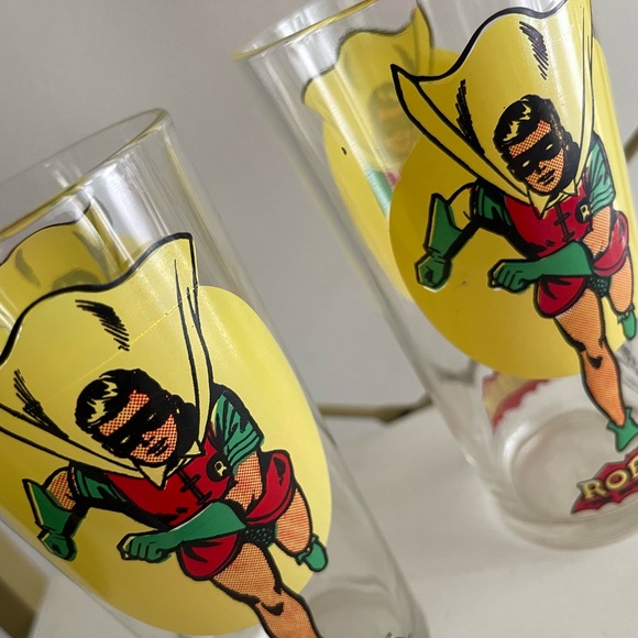 Vintage 1970s Pepsi Robin Superhero Glass Set Retro Kitchen Dining Ware - Picture 3 of 10